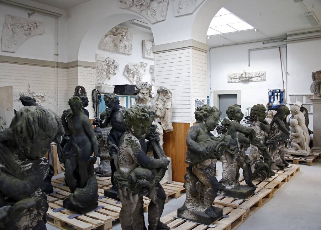 Figuren warten auf ihre Restaurierung Figuren warten auf ihre Restaurierung